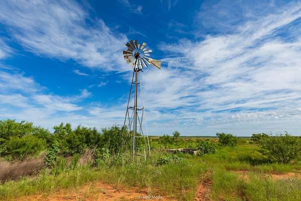 320 Acres of Land for Sale in Rotan, Texas