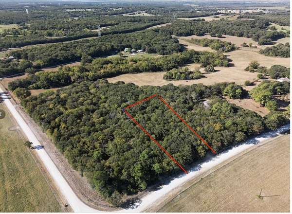 1.11 Acres of Residential Land for Sale in Gainesville, Texas