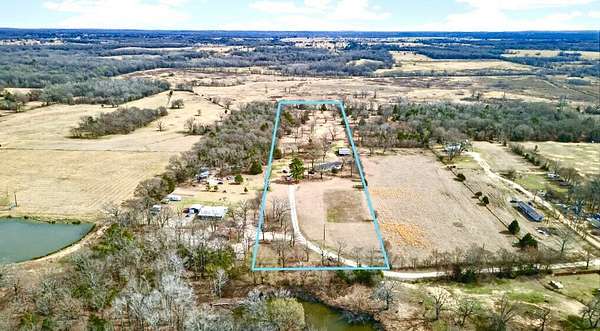9.2 Acres of Land with Home for Sale in Athens, Texas
