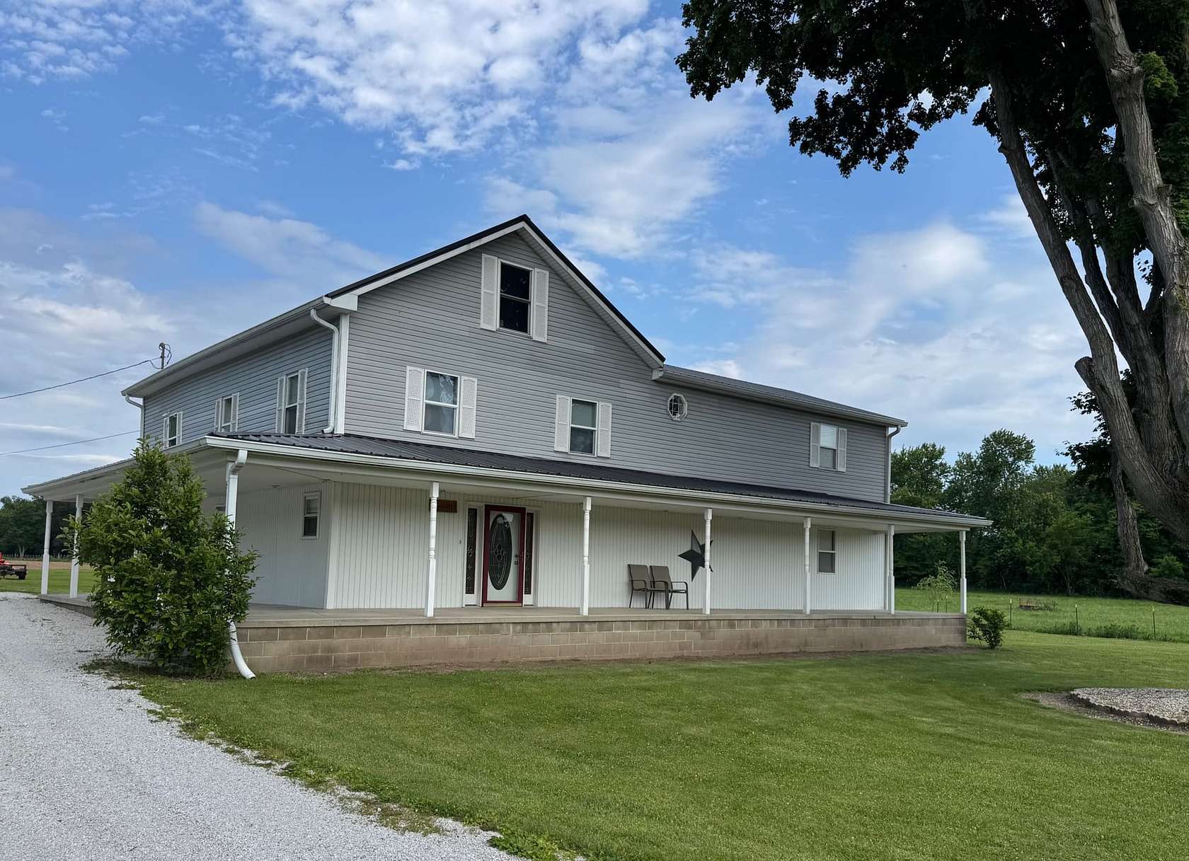 14 Acres of Land with Home for Sale in Clinton, Indiana
