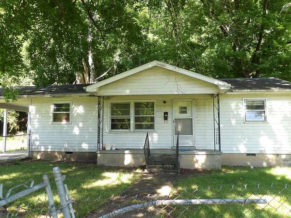 3.65 Acres of Land with Home for Sale in Waverly, Tennessee