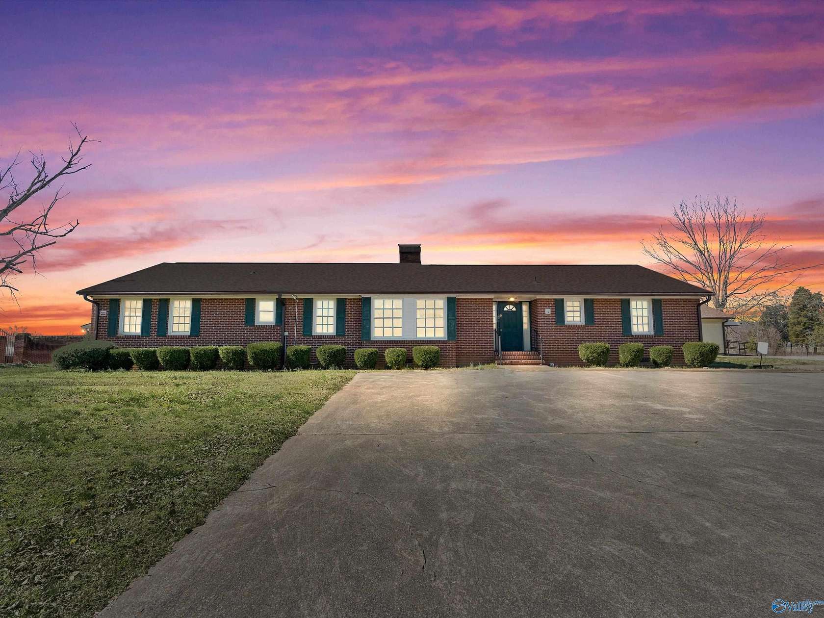 2 Acres of Improved Mixed-Use Land for Sale in New Market, Alabama