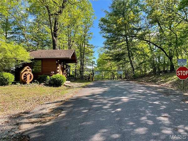 1.2 Acres of Residential Land for Sale in Bourbon, Missouri