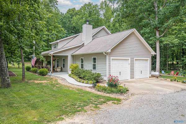 10 Acres of Land with Home for Sale in Gaylesville, Alabama