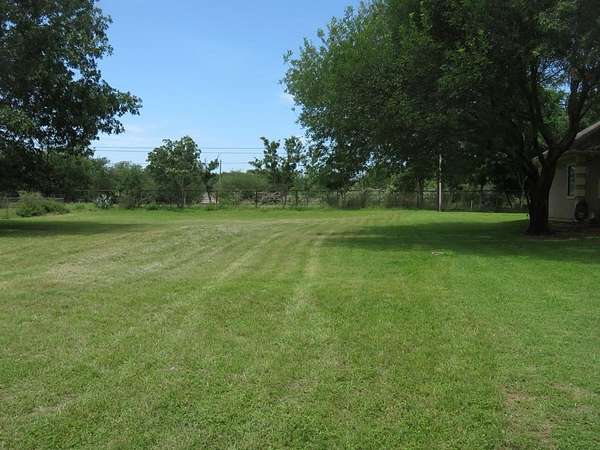 0.29 Acres of Residential Land for Sale in Kingsland, Texas