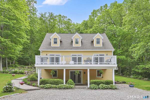 2.66 Acres of Land with Home for Sale in Mansfield Town, Connecticut