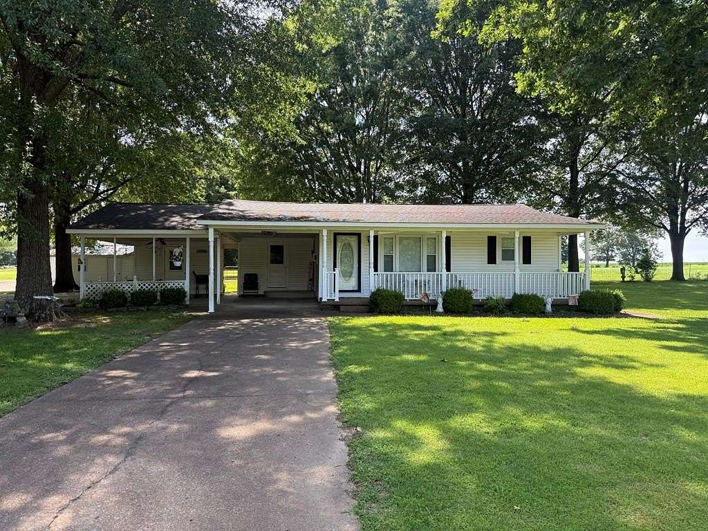 4 Acres of Land with Home for Sale in McKenzie, Tennessee
