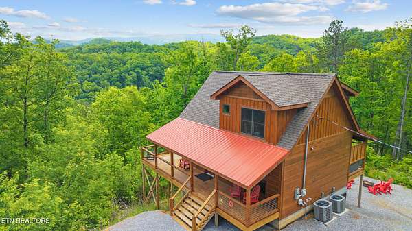 3.23 Acres of Land with Home for Sale in Pigeon Forge, Tennessee