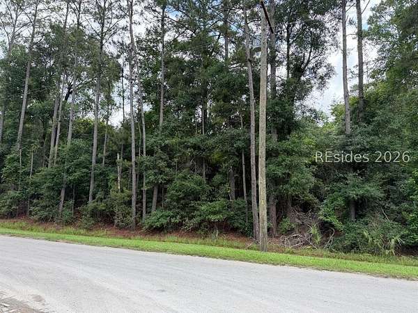 6.5 Acres of Land for Sale in Ridgeland, South Carolina