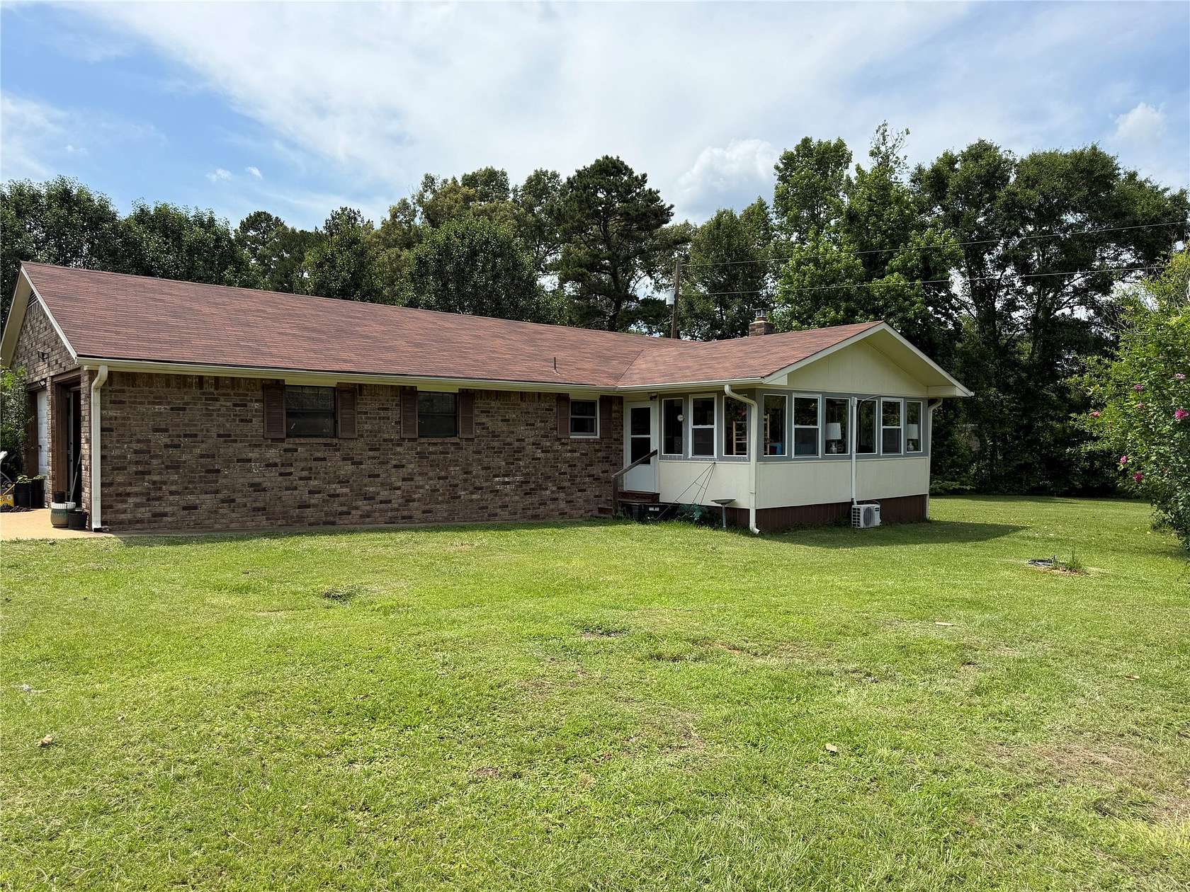 3.73 Acres of Land with Home for Sale in Jacksonville, Texas