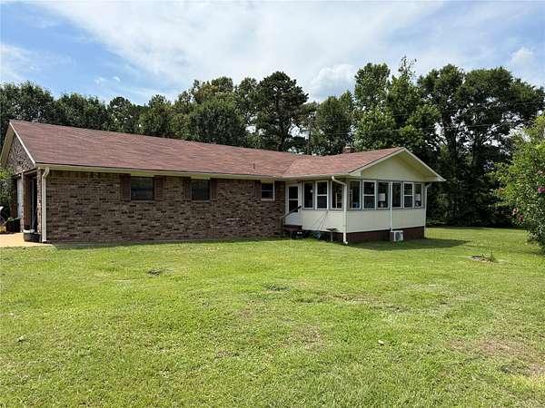 3.73 Acres of Land with Home for Sale in Jacksonville, Texas