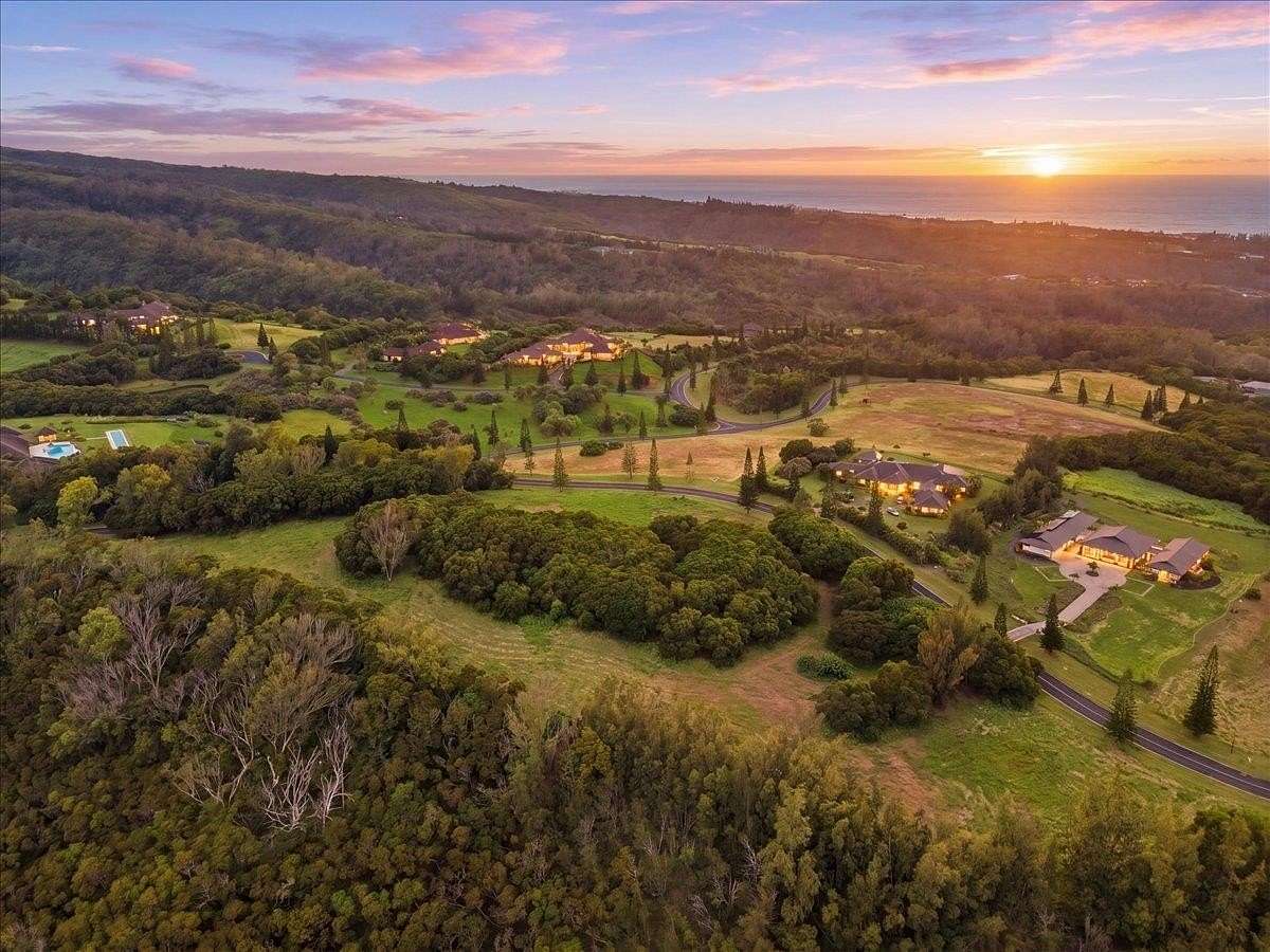 6 Acres of Residential Land for Sale in Lahaina, Hawaii