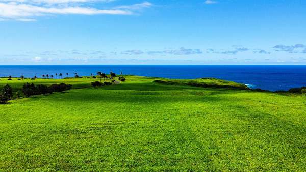 15.6 Acres of Land for Sale in Haʻikū, Hawaii