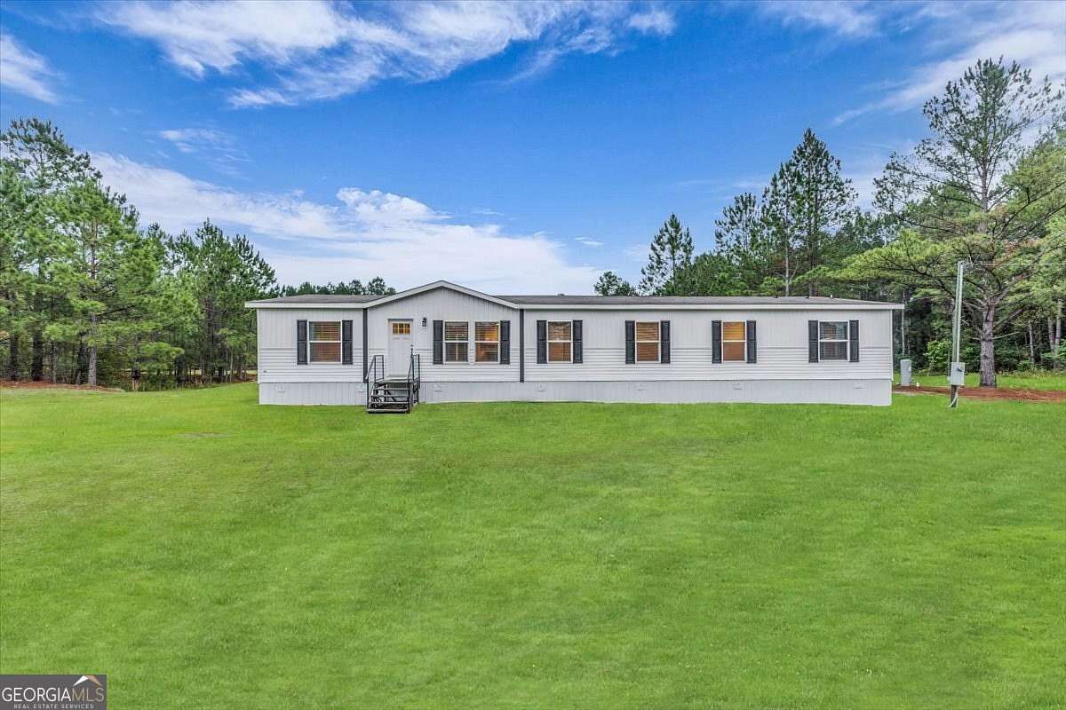 5.1 Acres of Land with Home for Sale in Ludowici, Georgia