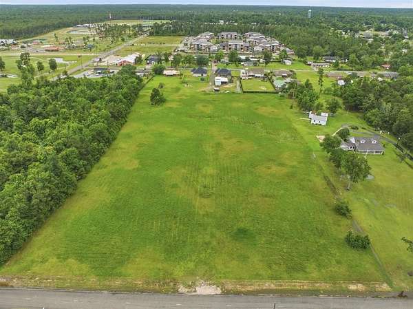 6 Acres of Residential Land for Sale in Westlake, Louisiana