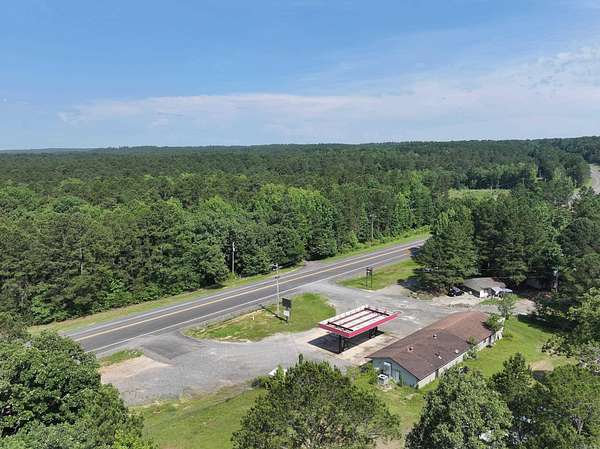 3.77 Acres of Improved Residential Land for Sale in Arkadelphia, Arkansas