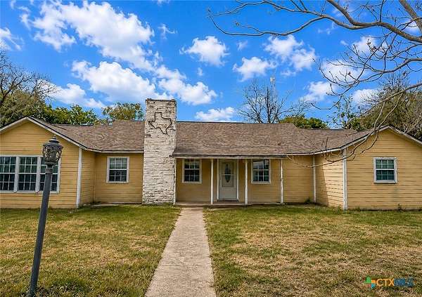 3 Acres of Land with Home for Sale in Florence, Texas