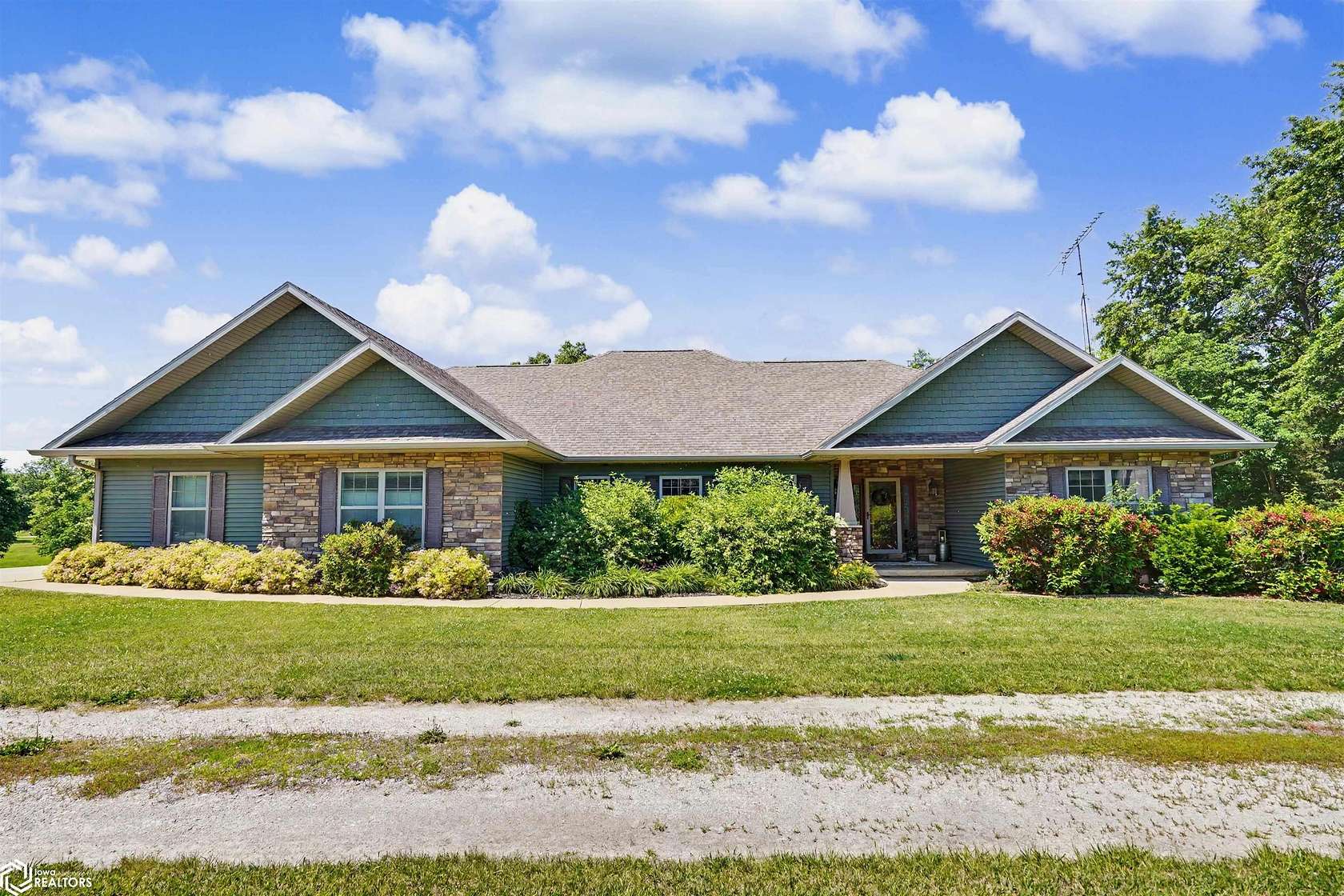 6.33 Acres of Land with Home for Sale in New London, Iowa