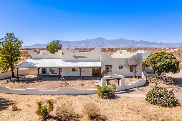 4.89 Acres of Land with Home for Sale in Hereford, Arizona