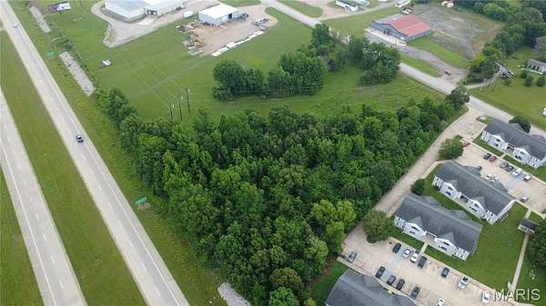 2 Acres of Mixed-Use Land for Sale in Poplar Bluff, Missouri