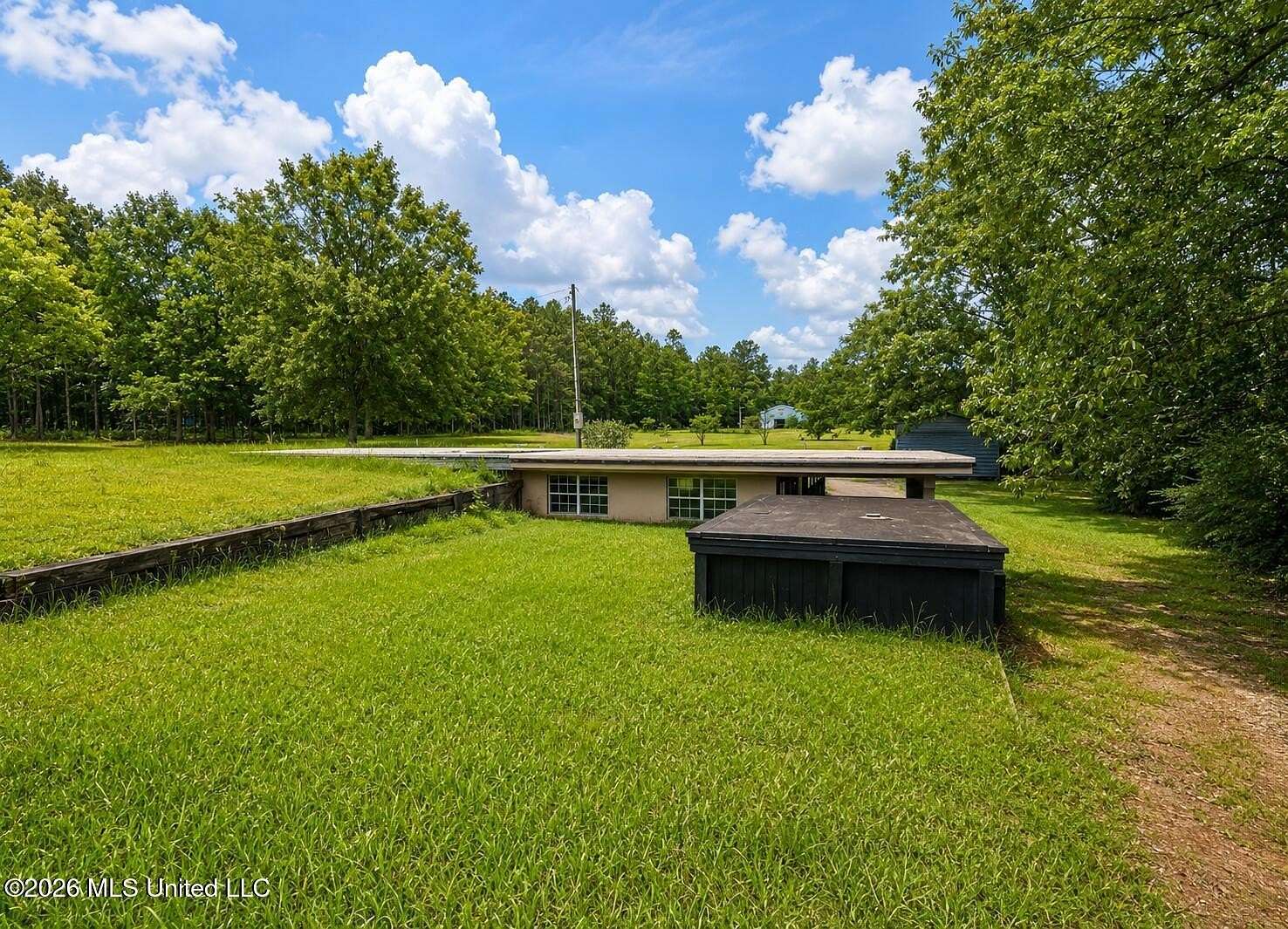 3.64 Acres of Improved Mixed-Use Land for Sale in Vancleave, Mississippi