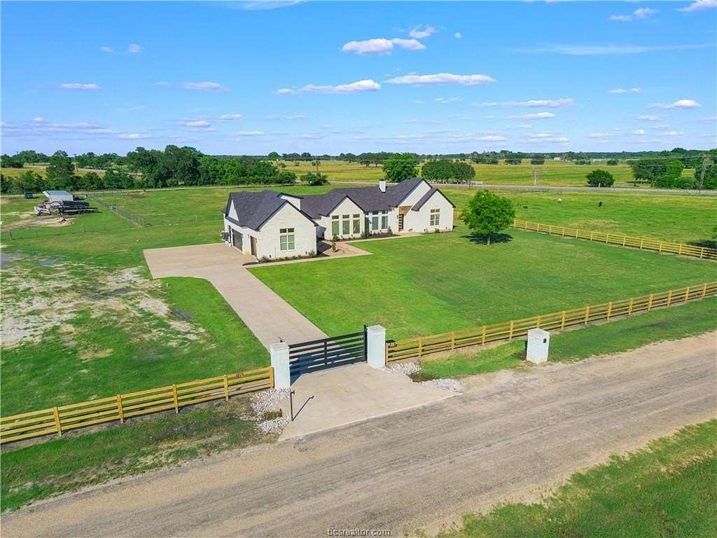 6.7 Acres of Land with Home for Sale in Franklin, Texas