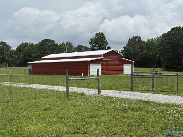 19.1 Acres of Land with Home for Sale in Guntersville, Alabama