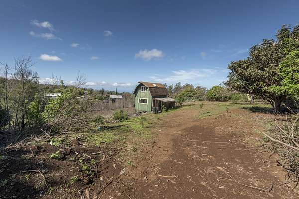2 Acres of Residential Land for Sale in Kula, Hawaii