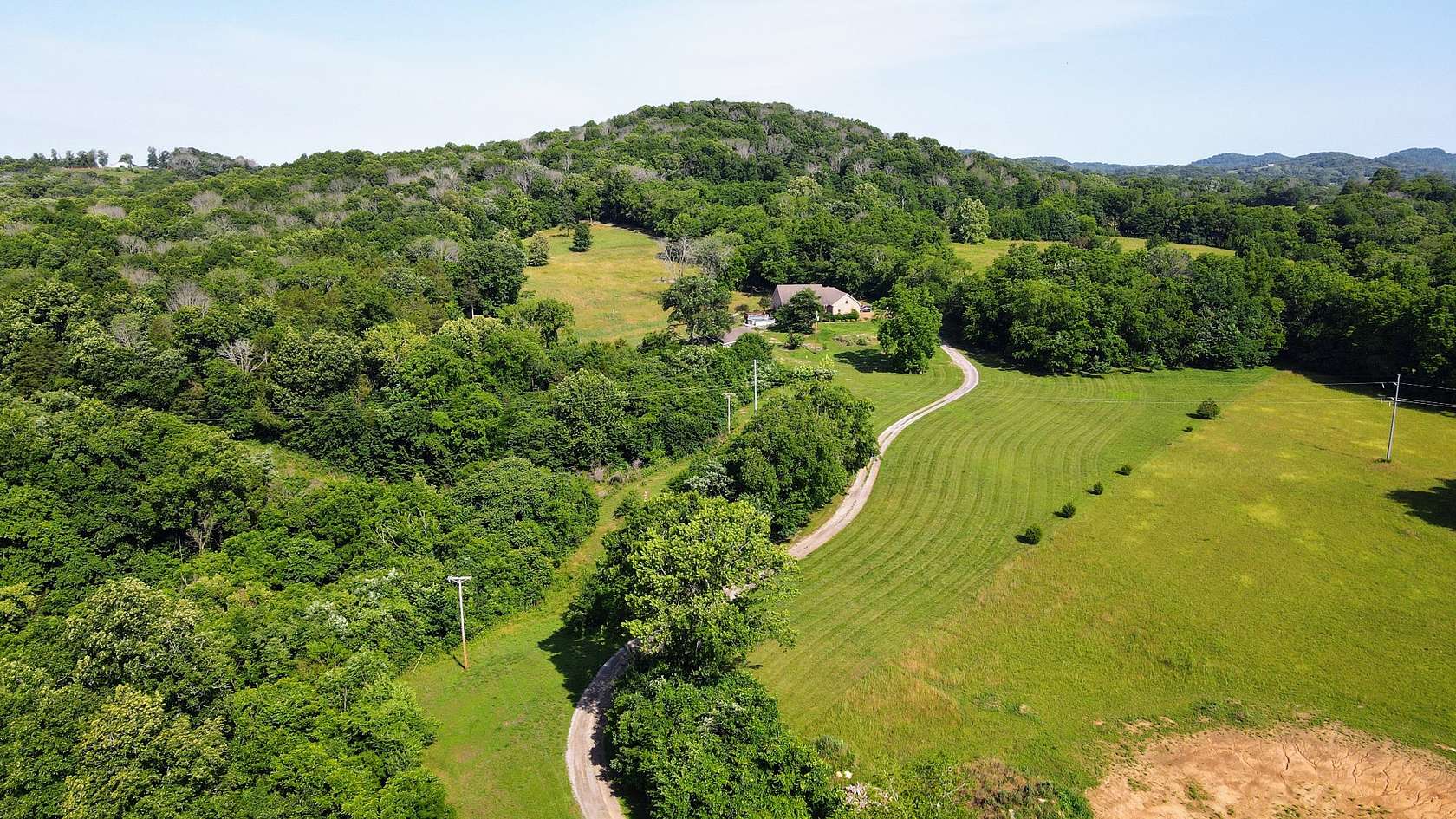 14.5 Acres of Land with Home for Sale in Hartsville, Tennessee