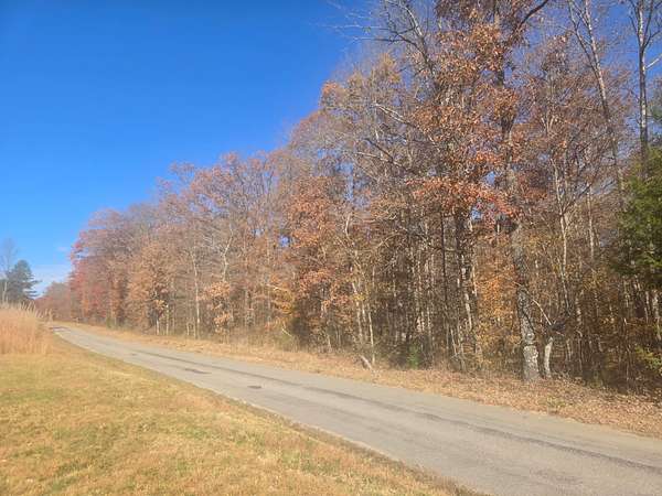 140 Acres of Land for Sale in Westpoint, Tennessee