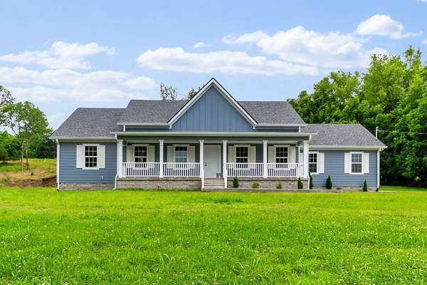 1.5 Acres of Land with Home for Sale in Lewisburg, Tennessee