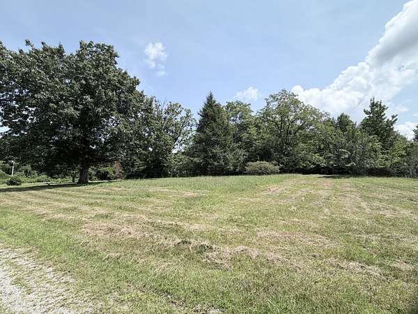 4.6 Acres of Mixed-Use Land for Sale in Monteagle, Tennessee