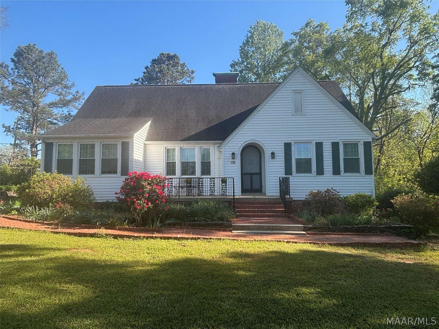 2.12 Acres of Land with Home for Sale in Verbena, Alabama