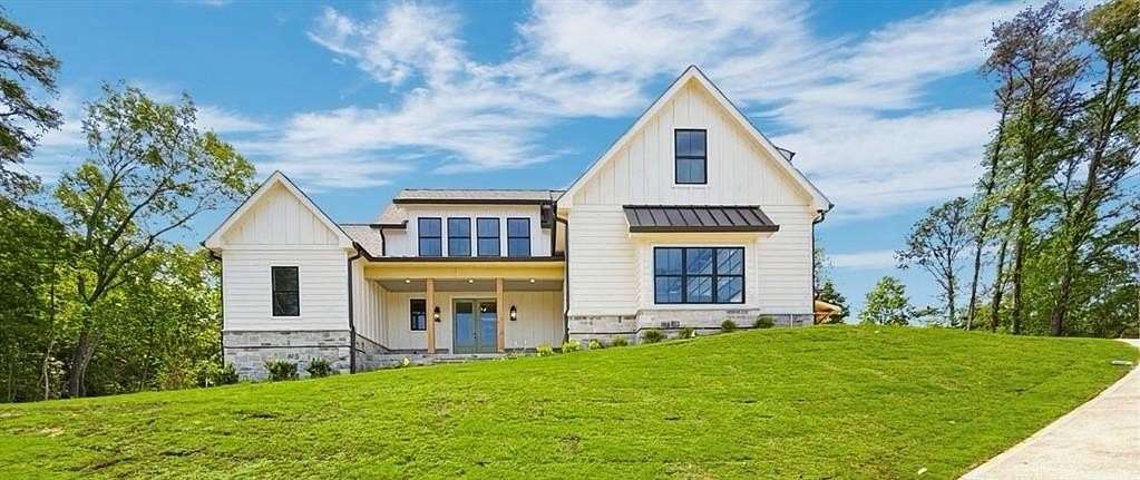 2 Acres of Land with Home for Sale in Rydal, Georgia