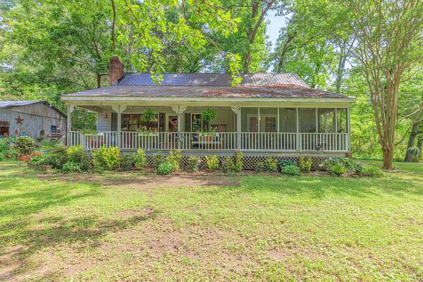 2 Acres of Land with Home for Sale in Chattanooga, Tennessee
