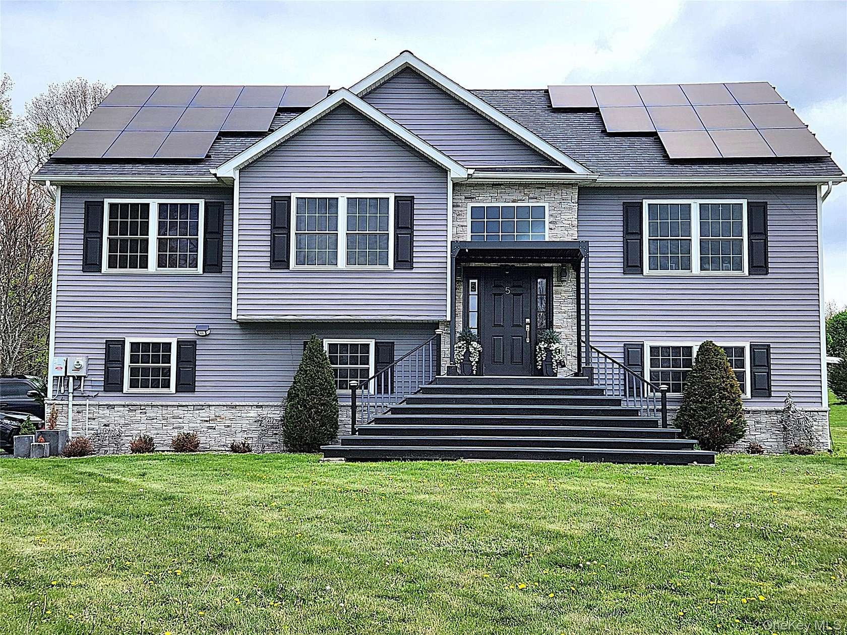 4.4 Acres of Land with Home for Sale in Salisbury Mills, New York