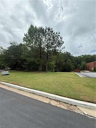 1 Acre of Commercial Land for Sale in Grayson, Georgia