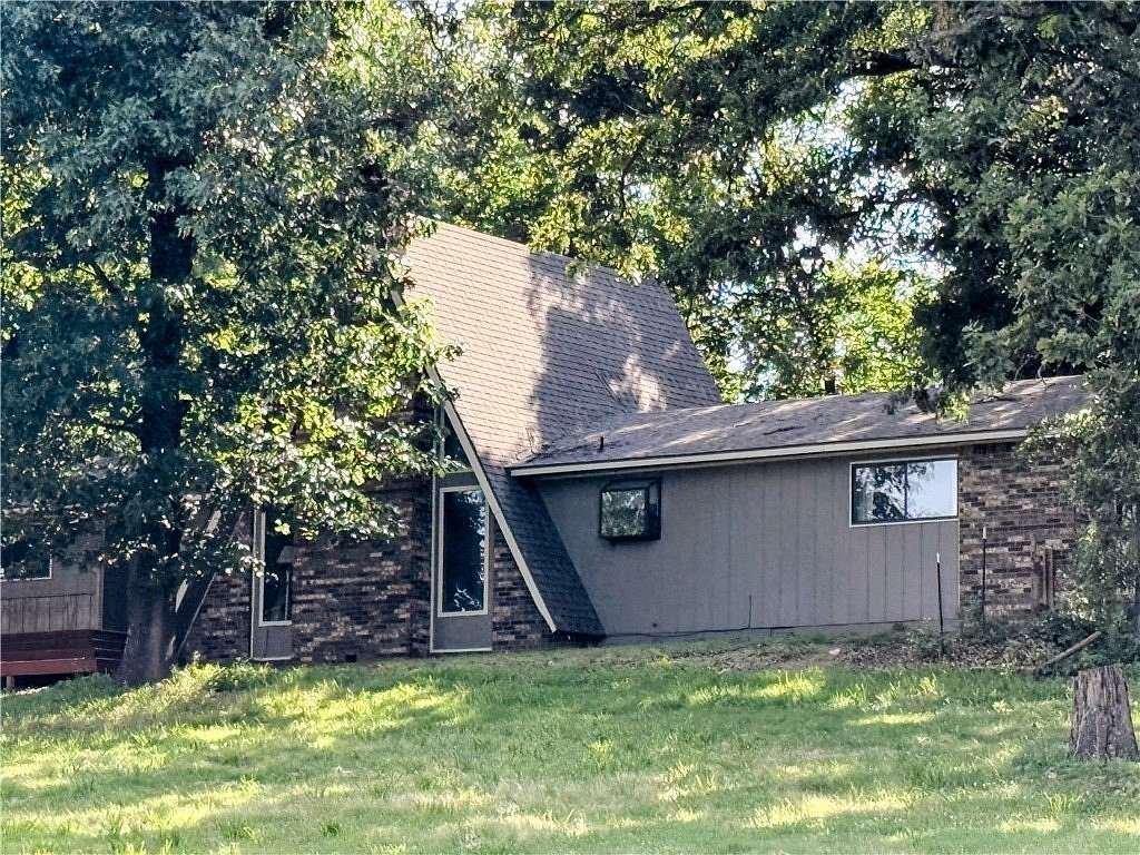 1.65 Acres of Land with Home for Sale in Siloam Springs, Arkansas