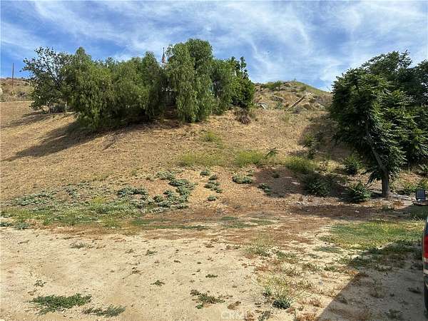 0.17 Acres of Residential Land for Sale in Castaic, California