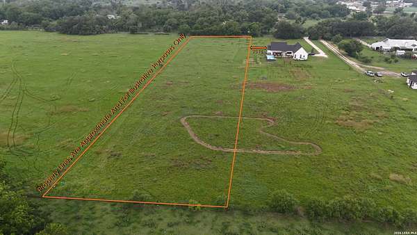 2.5 Acres of Residential Land for Sale in Lytle, Texas