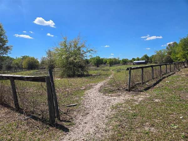 20 Acres of Land for Sale in Arcadia, Florida
