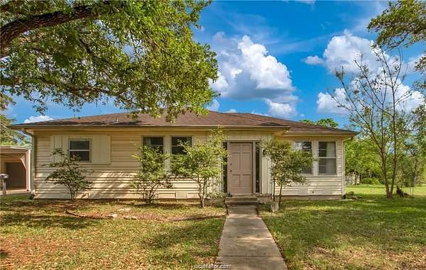 3.4 Acres of Improved Mixed-Use Land for Lease in Bryan, Texas