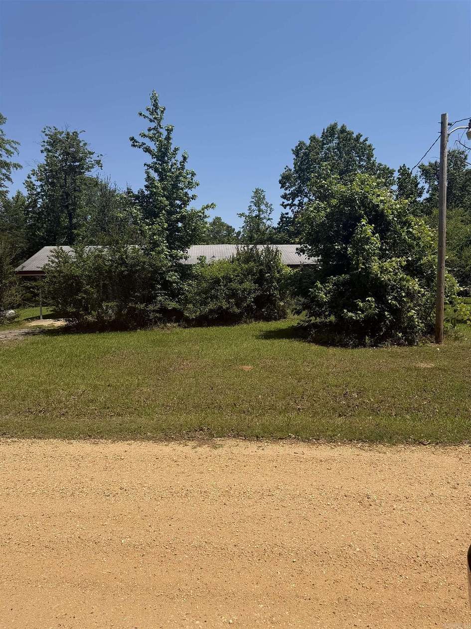 7.5 Acres of Land with Home for Sale in Monticello, Arkansas