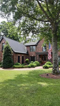 5 Acres of Land with Home for Sale in Murfreesboro, Tennessee