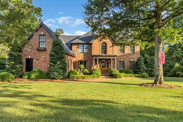 5 Acres of Land with Home for Sale in Murfreesboro, Tennessee