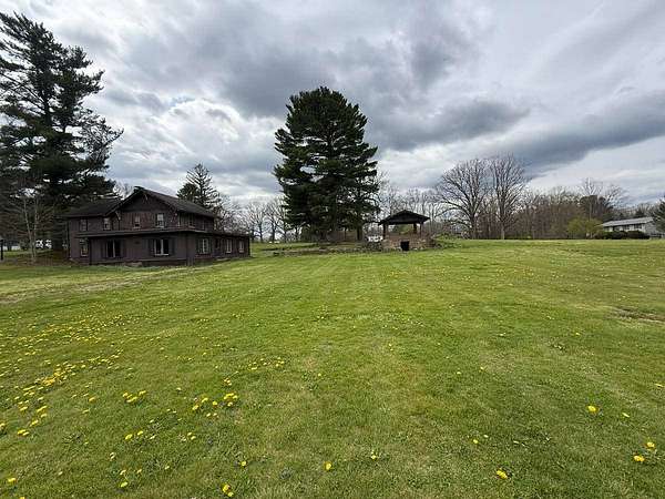 4.26 Acres of Residential Land for Auction in Farmington, Pennsylvania