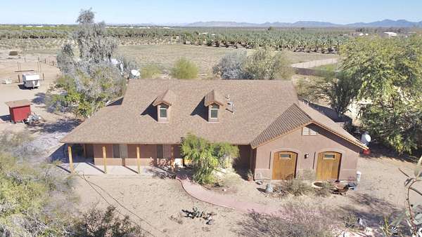 Land with Home for Sale in Yuma, Arizona