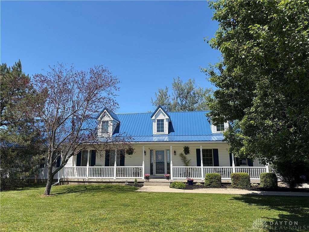 2 Acres of Land with Home for Sale in Ross Township, Ohio