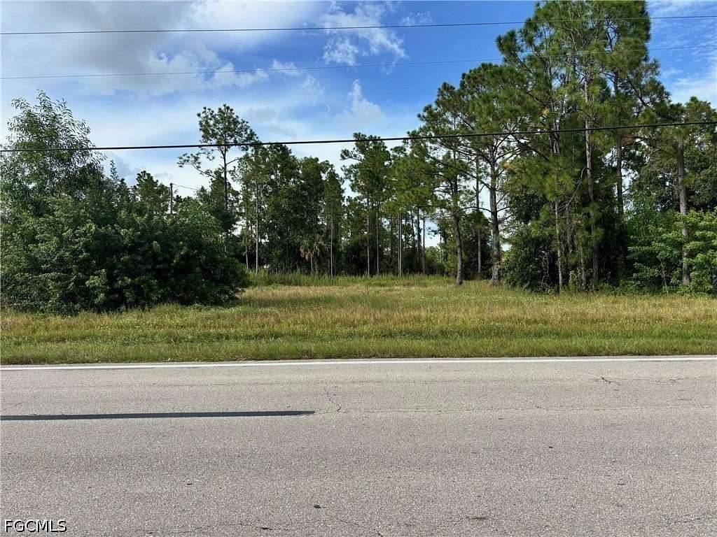 0.25 Acres of Residential Land for Sale in Lehigh Acres, Florida