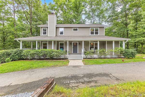 1.5 Acres of Land with Home for Sale in Wetumpka, Alabama